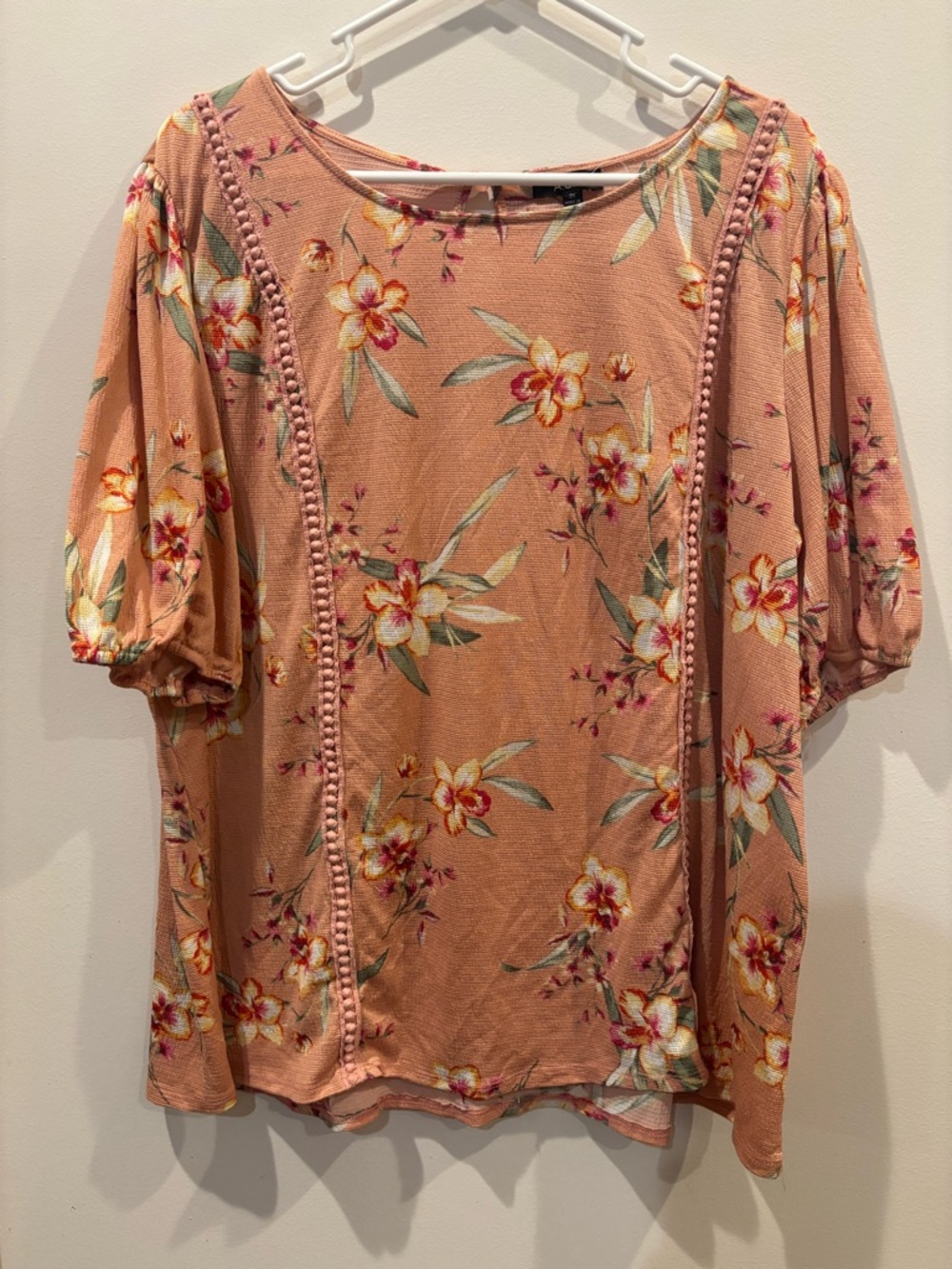 2XL Floral Puff-Sleeve Blouse in Peach